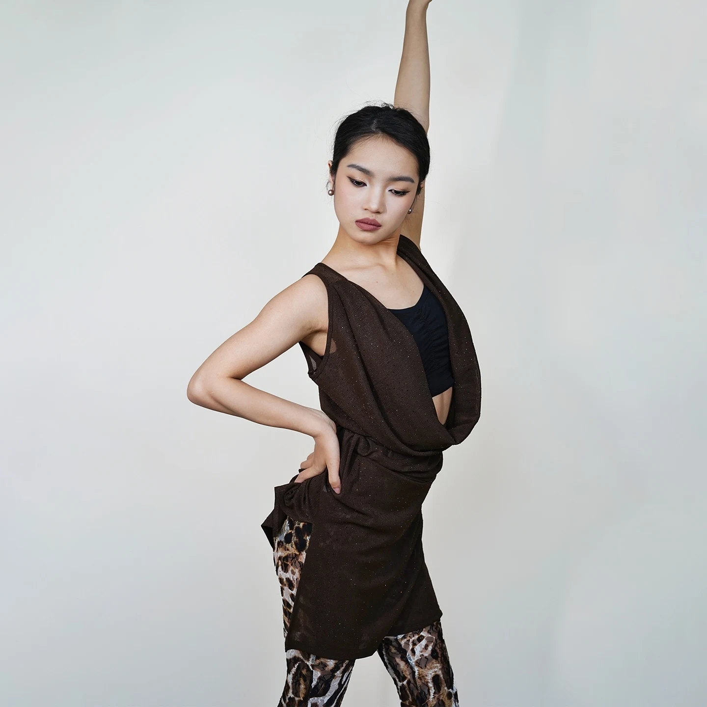 

Latin Dance Dress Loose Smock Latin Dance Clothes Diamond Tops Dress Costume Performance Practice Clothes Samba Dacne DQL10913