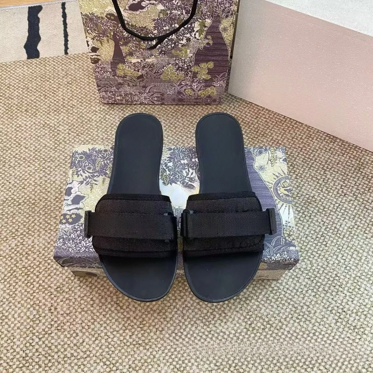 2026 Hot-Selling Summer New Women's Jacquard Embroidered Flat Slippers Casual Single-Strap Sandals Versatile Fashionable Large Size Shoes:35-42