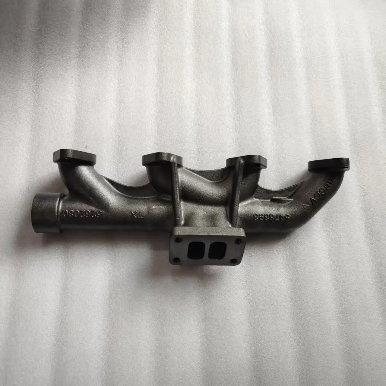Diesel Engine Exhaust Manifold Original Color  Engine Exhaust Manifold 3967751 for Cumins 6L Engine