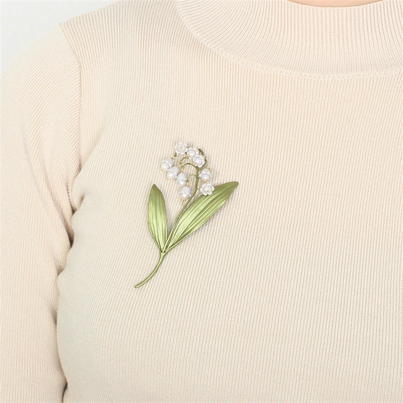 Designer New Pastoral Style Temperament Lily of The Valley Pearl Brooch Lily of The Valley Green Leaf Plant Jewelry Accessories