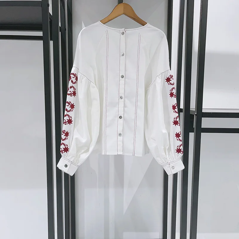 2025 가을 겨울 여성 신상 자수 셔츠 퍼프 소매 캐주얼 반팔 루즈핏 편안한 여성 상의