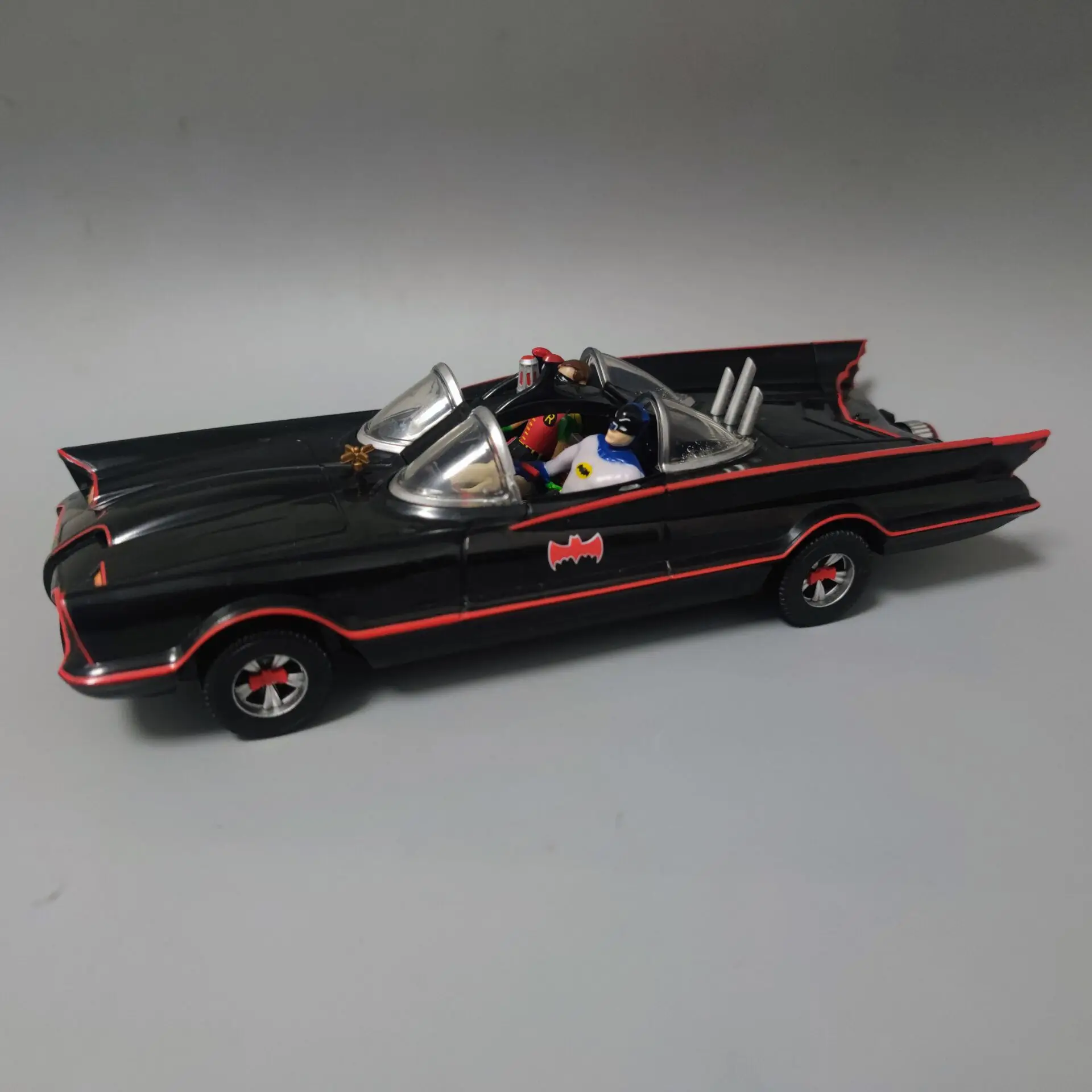 Plastic Car BATM0BILE Movie & Animated & Classics TV 1966 Bat-hero Futura 9