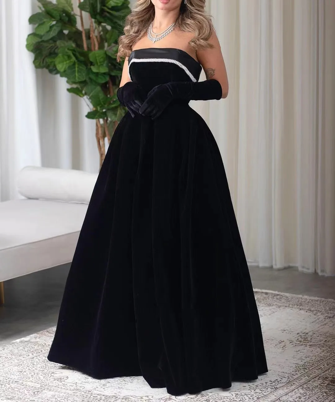 

Black Velvet A Line Dresses Women Wear Floor Length Prom Party Strapless Zipper Back Sleeveless Formal Occasion Evening Gowns