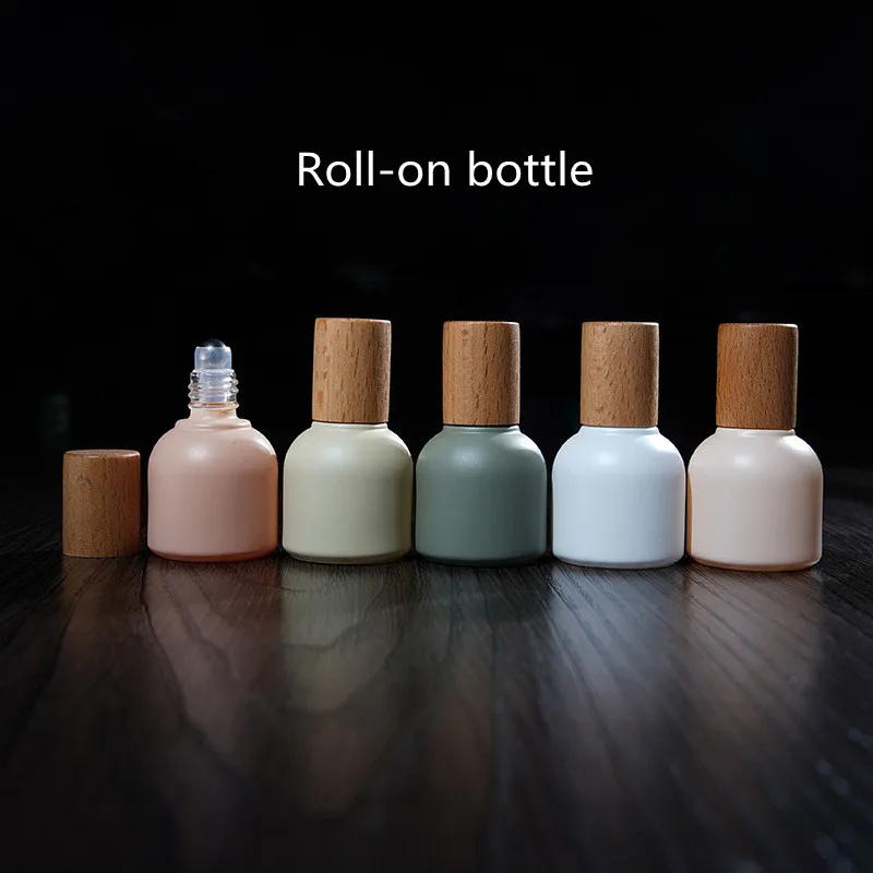 10/30/50pcs 10ml Morandi Glass Perfume Bottle Roll -On /Spray Bottle Wood Cap Essential Oil Bottle Cosmetic Container Travel