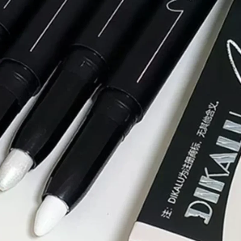 ดินสอเขียนขอบตา DIKALU Shiny Pearl สีขาวด้าน ประกายกลิตเตอร์ กันน้ำ ติดทนนาน ช่วยให้ดวงตาดูสว่างขึ้น แบบแท่ง