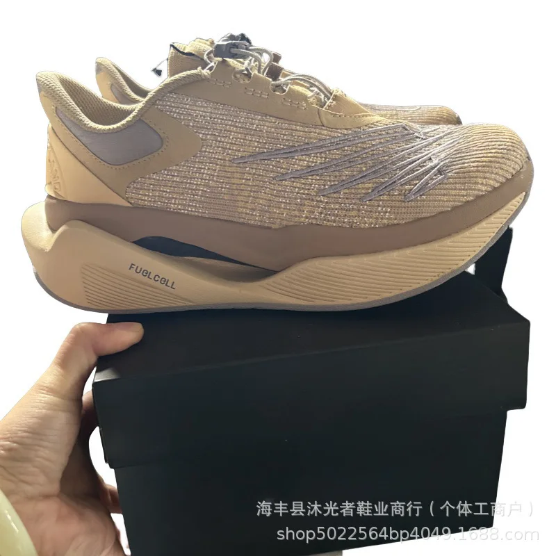 Mens Anti-slip Cushioning Outdoor Thick Bottom Running Shoes Couple Sneakers Breathable Bouncing Cross-country Running Shoes