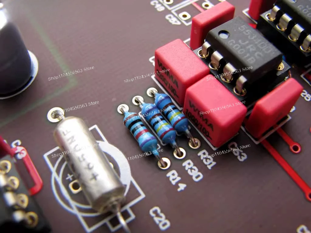 لوحة فك ترميز DAC شبه نهائية