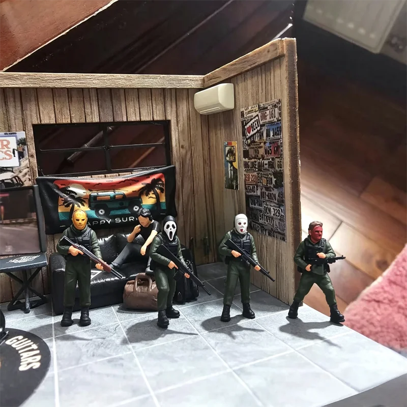 Spot 1: 64 Mask Robber 4-Person Set 3D Printed Miniature Doll Model DIY Hand Painted Scene Matching Ornament Toy Collectibles