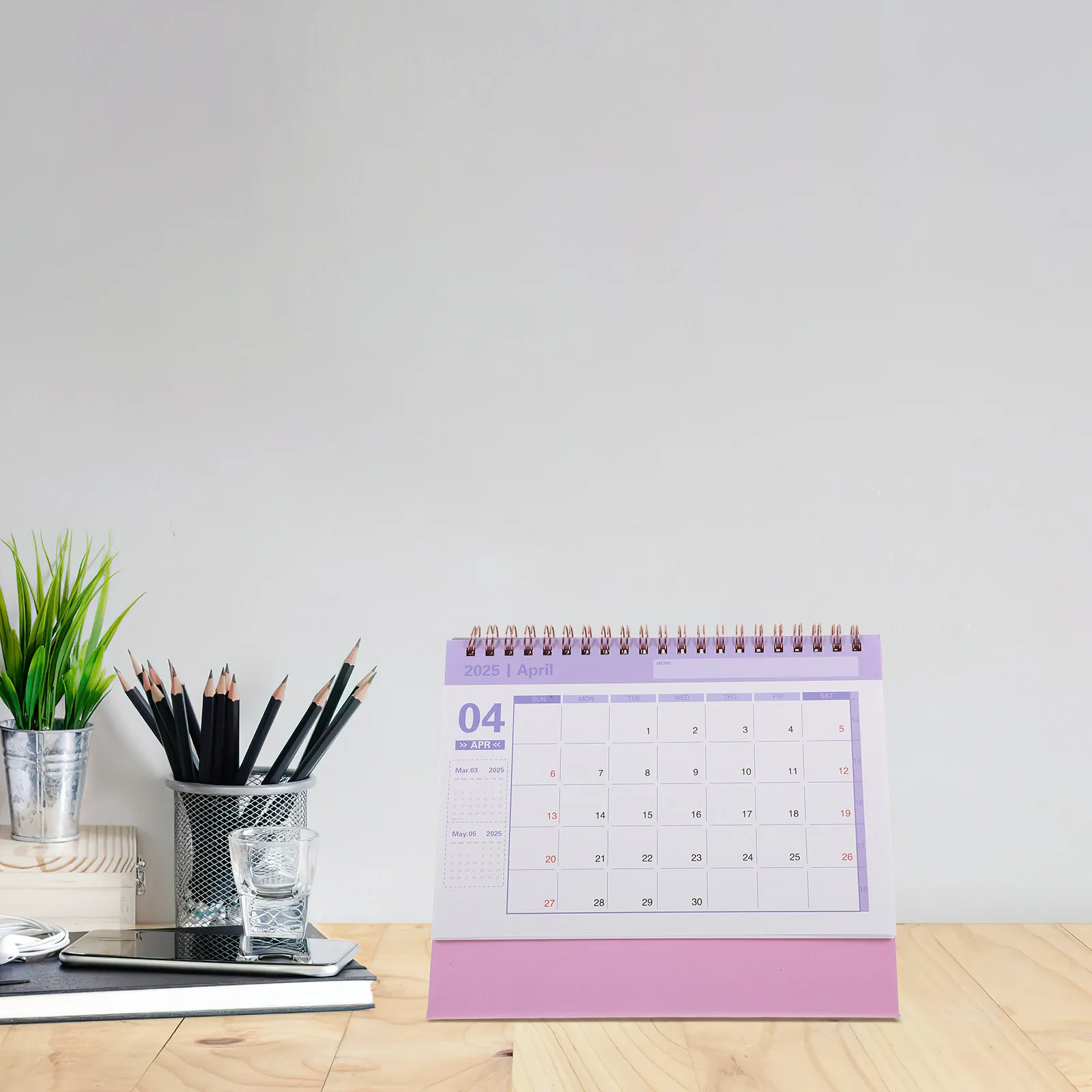 Desktop Calendar English Version Pink Thick Paper 7.5x6.5 Inch Portable Minimalist Office Desk Decorative Month Calendar 2024