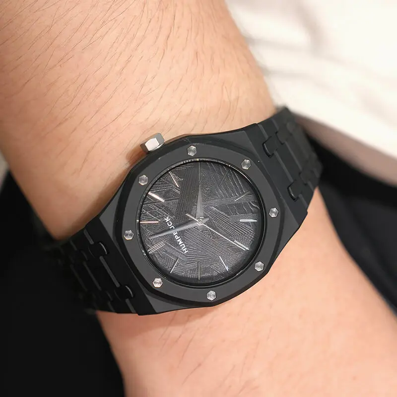 ساعة يد HUMPBUCK من البولي كربونات مقاومة للماء للرجال والنساء، تصميم كاجوال عسكري مضيء، خفيفة الوزن ومثالية للرياضة