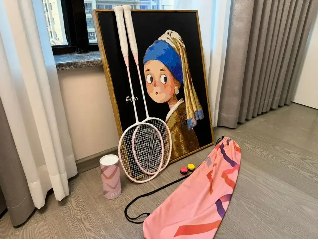 مثير مضرب كرة الريشة مجموعة كاملة مظهر رائع MIU العصرية الوردي خفيفة للغاية كامل الكربون مضرب كرة الريشة منخفضة مفتاح الفاخرة