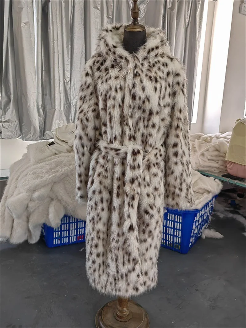 Abrigo largo y cálido de felpa para mujer, chaqueta de piel sintética de zorro, cárdigan de leopardo con puntos blancos y negros, rompevientos grueso con sombrero, invierno, S-2XL