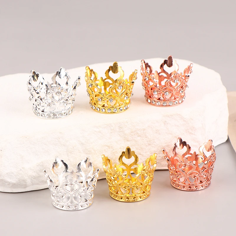 1/12 ตุ๊กตามินิเจ้าหญิงมงกุฎตุ๊กตาจําลอง Rhinestone Crowns ขนาดเล็ก Tiara ตุ๊กตาอุปกรณ์ตกแต่งบ้าน