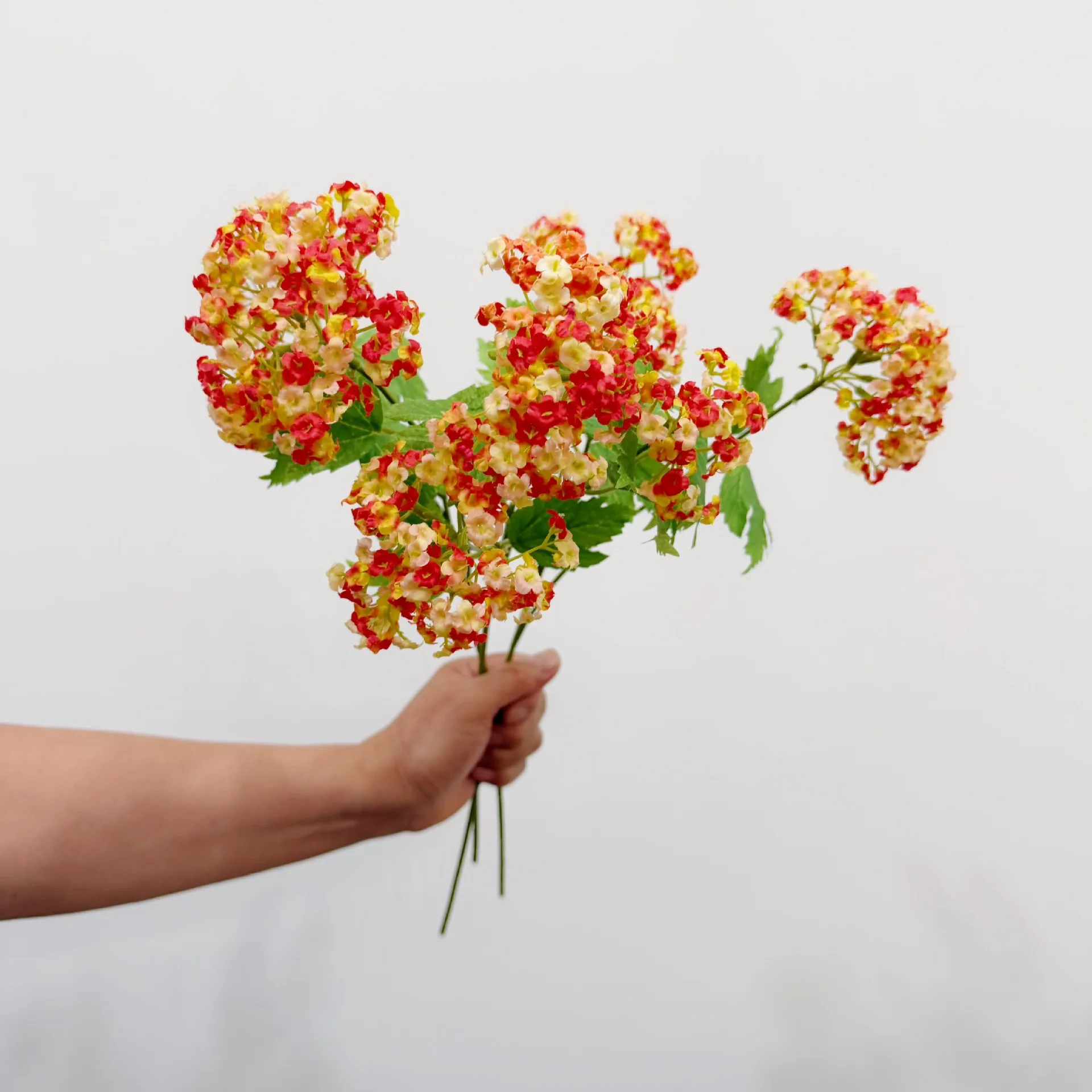4 Stück Künstliche 3-köpfige Weiße Schneeball-Hortensien Hochzeitsdekoration Hintergrund Blumen Brautstrauß Heimdekoration Fotografie-Requisiten – Detail 19