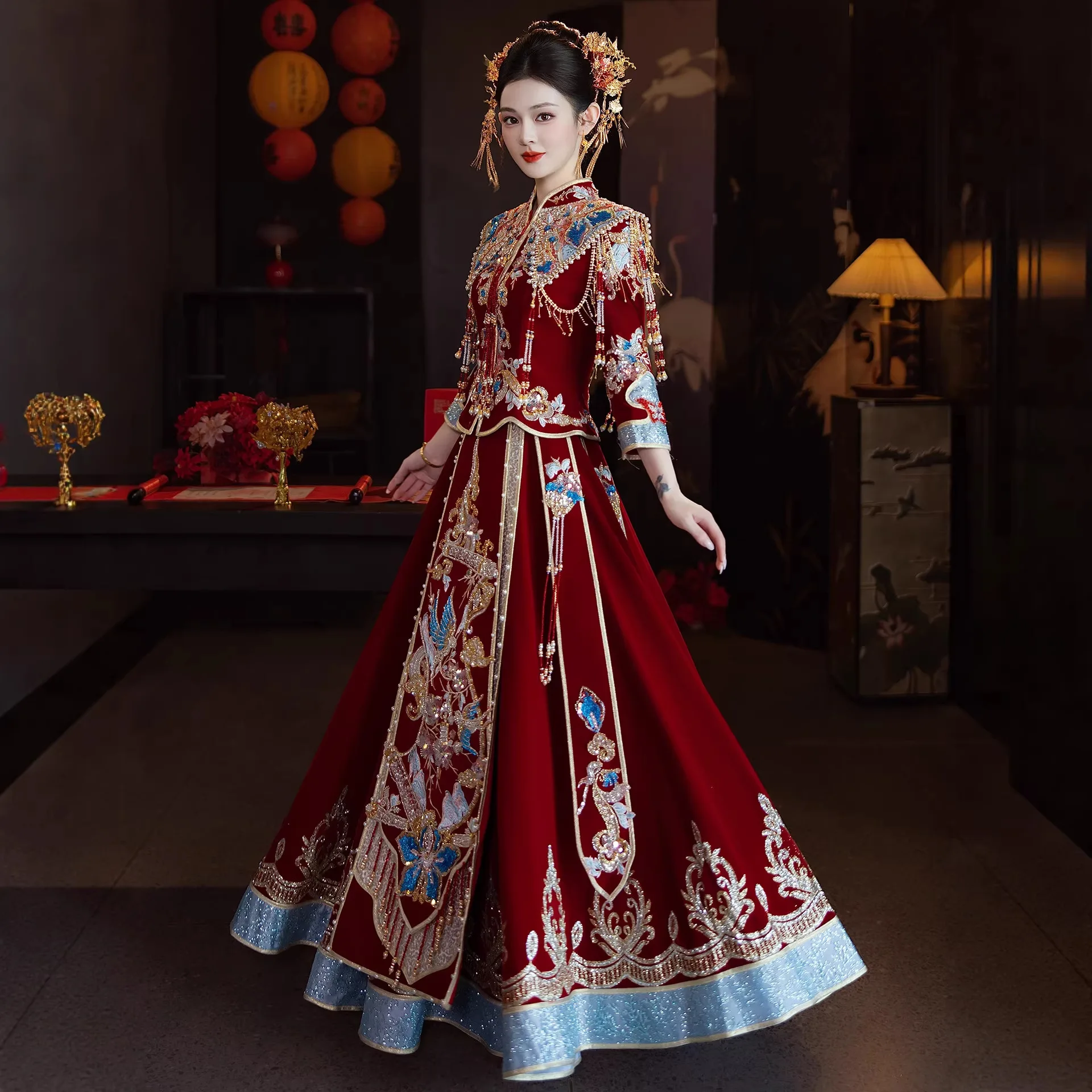 Bridal Xiuhe Wedding Dress Winter Velvet Premium Sense Return Door Dress New Chinese Show Kimono Women