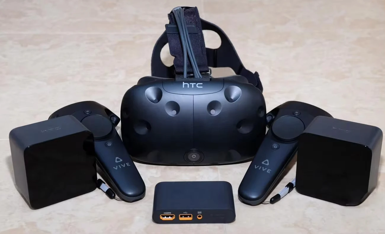 سماعة ألعاب HTC VIVE VR Kit مع وحدة تحكم 1.0 محطة قاعدة 1.0 6DoF SteamVR Tracking 3 لتجربة الواقع الافتراضي