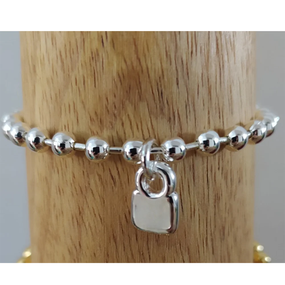 

2026 new retro style niche design exquisite bracelet, suitable for casual and fashionable men and women to match