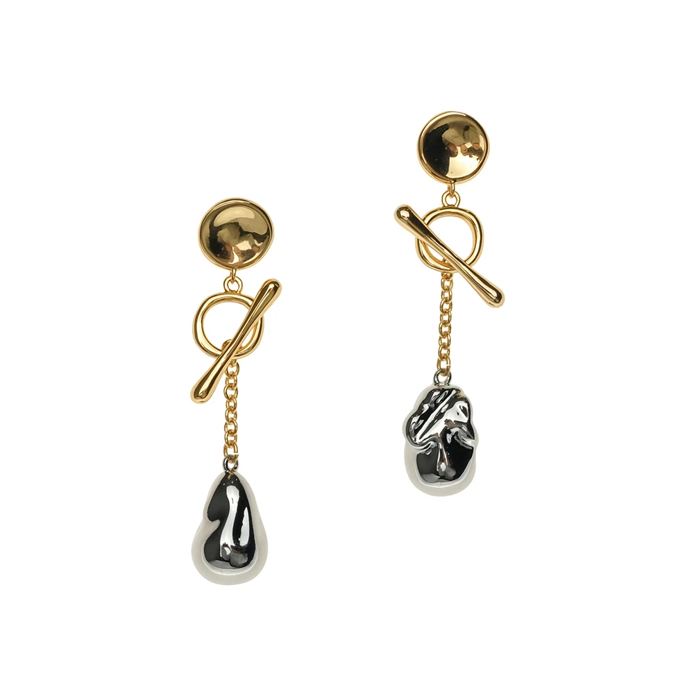 

AB/ Zinc alloy metal imitation Baroque pearl shape stylish earrings for women