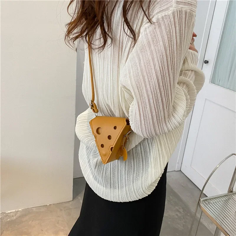 Bolso de mano con forma de queso para mujer, bolsa pequeña cruzada de hombro con forma de lápiz labial y auriculares, novedad de 2023