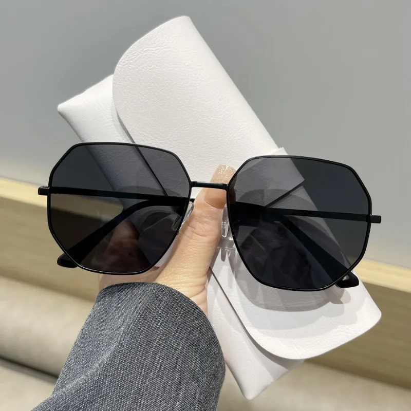 Fashion Women Sungl… - image
