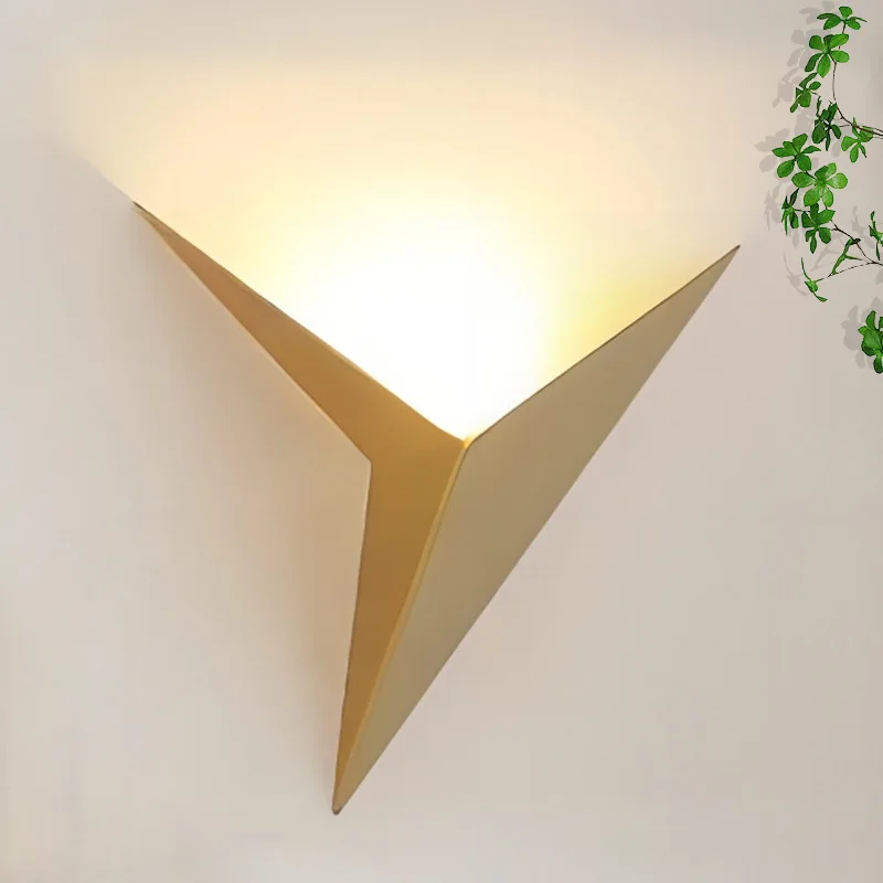 

Modern Minimalist Triangle Shape LED Wall Lamps Living Room Hotel Corridor Aisle Study Personality Indoor LED Lighting Fixtures