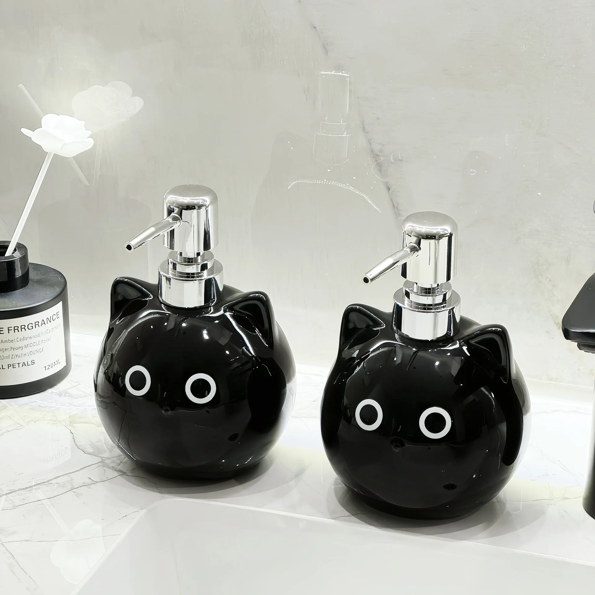 Original Cute Cat Hand Sanitizer in Separate Bottles, Bathroom Counter Top Shower Gel, Lotion, Pressed Ceramic Bottles ﻿