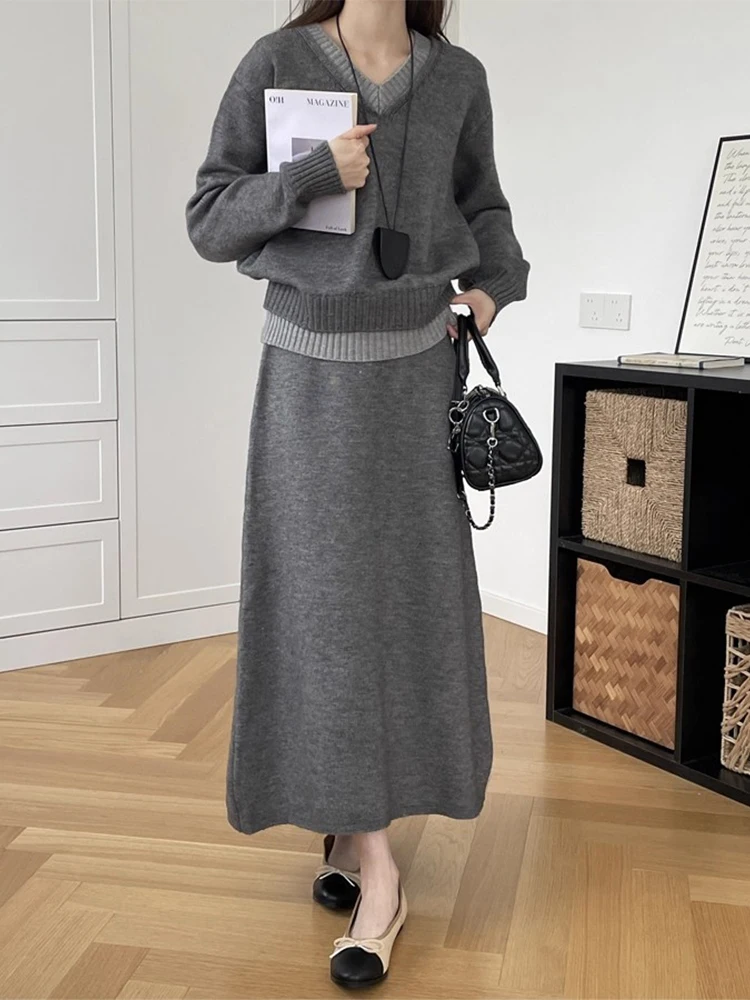 Setelan Dua Potong Sweater Rajut Warna Musim Gugur Musim Dingin yang Chic dan Rok A-Line, Ensemble Fashion Wanita Pinggang Tinggi V-Neck
