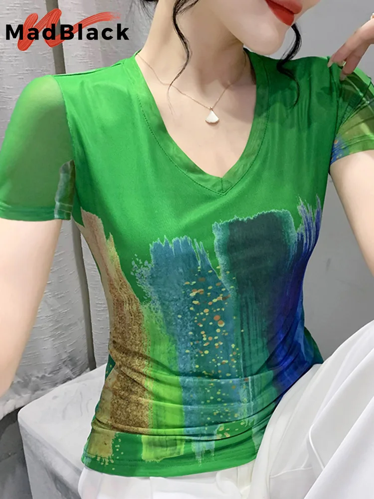 MadBlack Summer European Clothes Thin T-Shirt Chic V-Neck Print Mesh Color Blocking Tops Short Sleeve 2022 New Tees T26003L