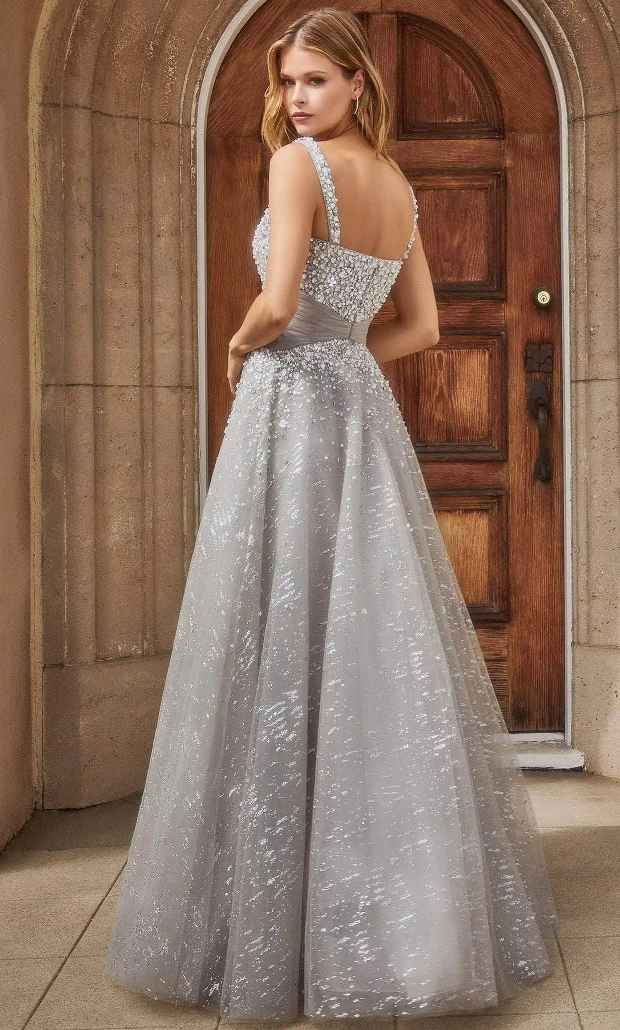 Sparkling Evening Dress A-Line Crystal Sequined Backless Sleeveless Prom Gown Princess Party Dress Vestido De Noite Custom Made