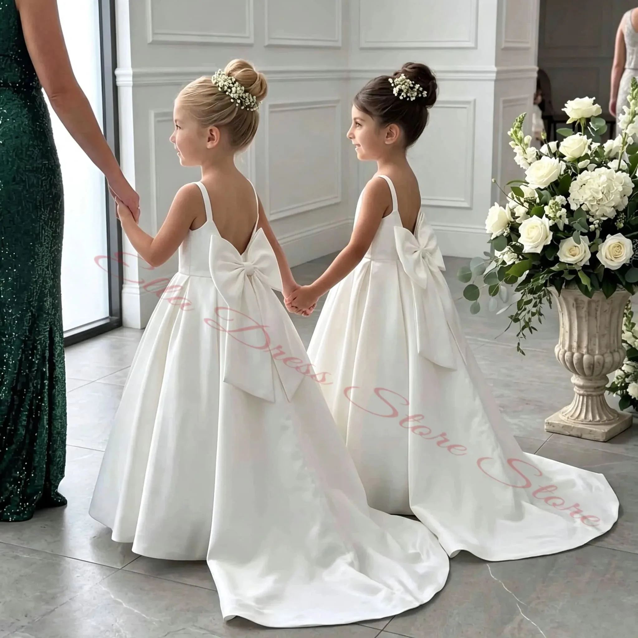 A-Linien-/Prinzessinnenkleid aus Satin mit Schleife für Blumenmädchen, Spaghettiträger, Kommunion- und Geburtstagskleid, Großhandel, Maßanfertigung – Detail 4