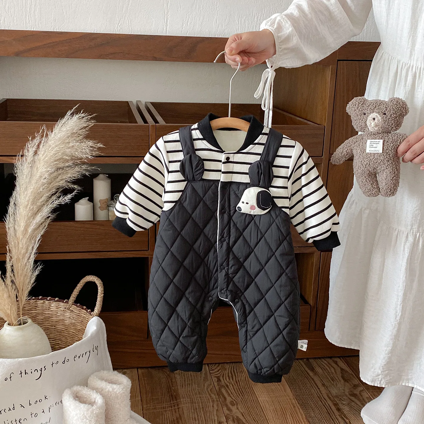 

Комбинезон для маленьких девочек, новые зимние полосатые комбинезоны с мультяшным принтом для маленьких девочек, толстые теплые комбинезоны для новорожденных девочек