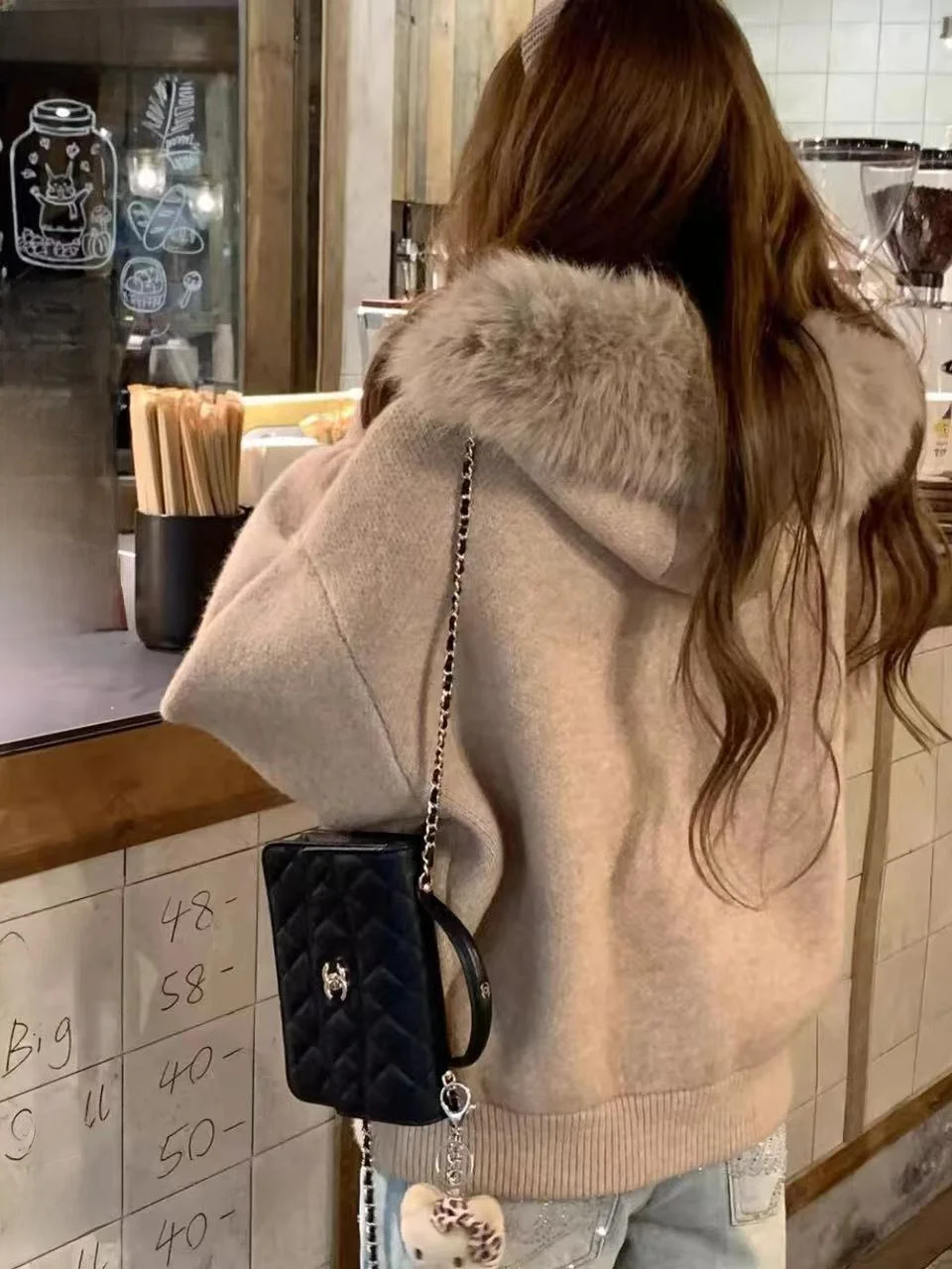 Sweter damski z kapturem i futrzanym kołnierzem, dzianinowy płaszcz na jesień i zimę, miękki, swobodny, zapinany na zamek, z futra szopa pracza, rozpinany kardigan.