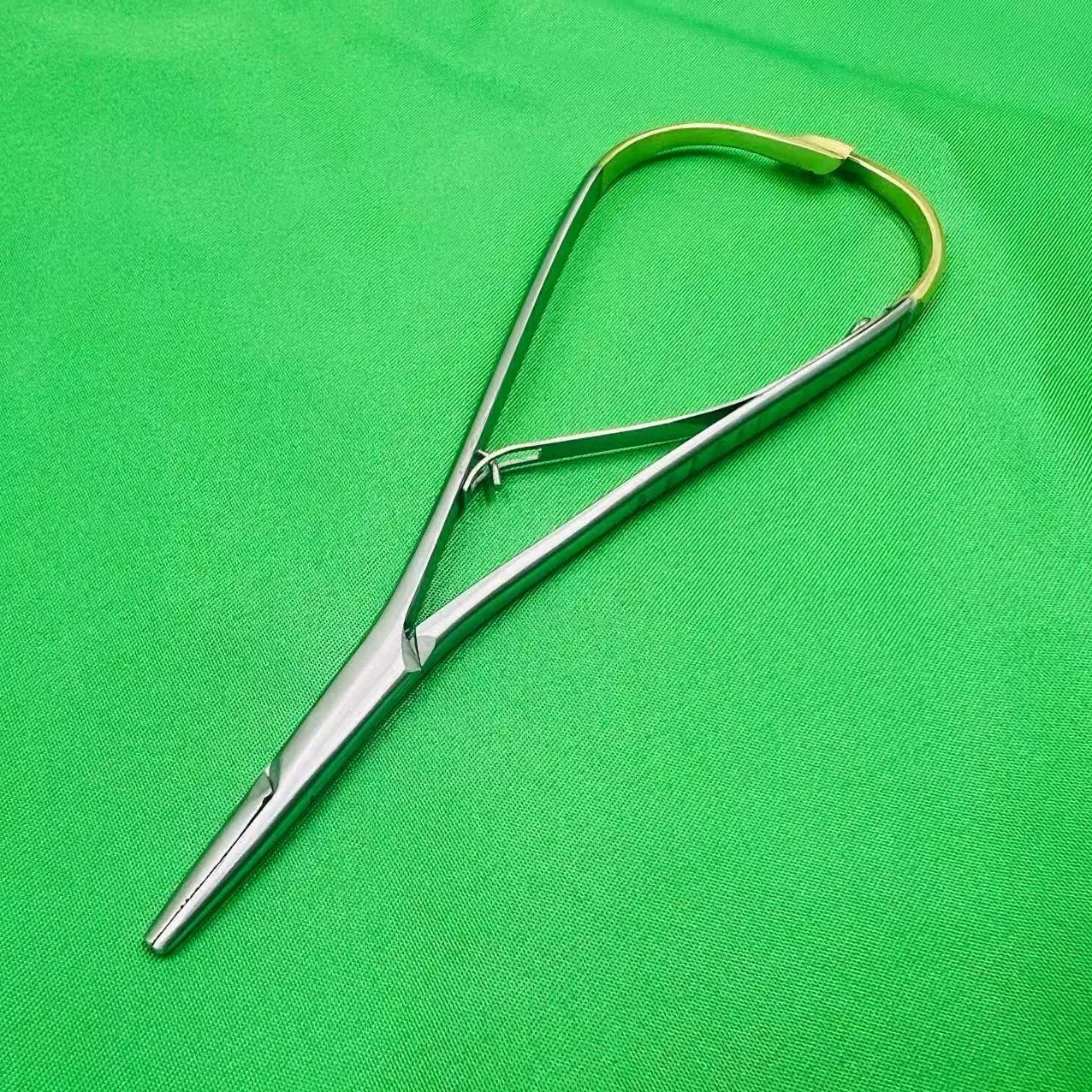 

1 pcs Dentistry Straight Head Needle Holder Forceps Curved Gold Plated Handle Stainless Steel Orthodontic Plier