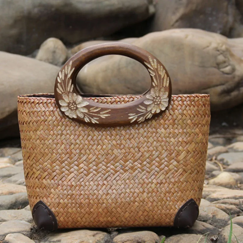 Handwoven women bag fashion carved wood handle woven handbag 2024 new leisure vacation summer beach bag