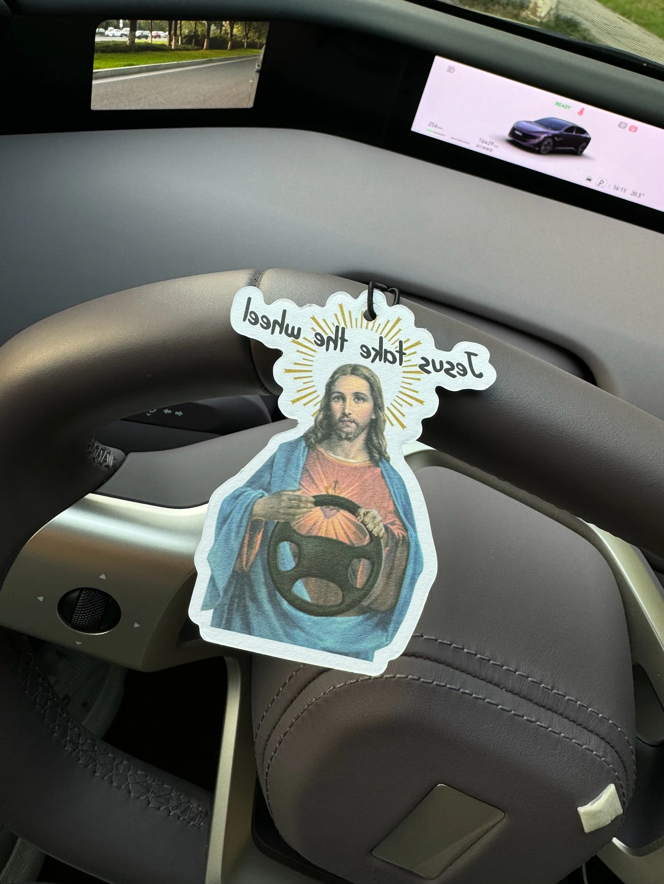 Jesus Drives, Jesus Steers Hilton (Hotel Scent) Car Air Freshener |   Rearview Mirror Hanger & Dual-Purpose Air Vent Clip |   Natural Material Aromatherapy Tablets |   Long-Lasting Fragrance for 90 Days |   Alcohol-Free |   Not Afraid of Direct Exposure to the Sun |   Designed Specifically for Odor Removal in Cars, Closets, and Bathrooms. |   Cartoon Animation Graphics |   Unisex |   Luxury-Grade Fragrance |   Same as Five-Star Hotels