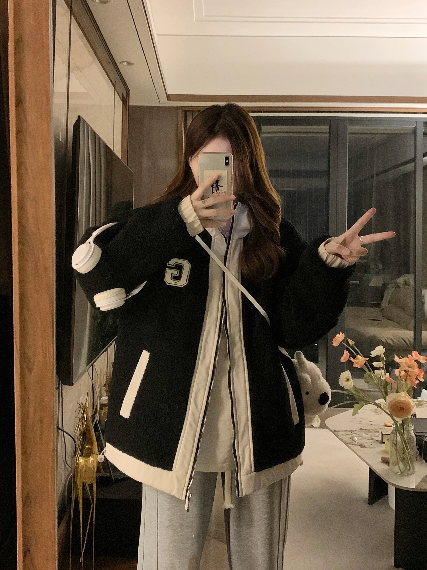 

Бейсбольные куртки для девочек и женщин, красные, утепленные, весенне-летние, легкие, на молнии, с капюшоном, рабочая одежда, повседневные, средней длины, минималистичные, базовые, женские