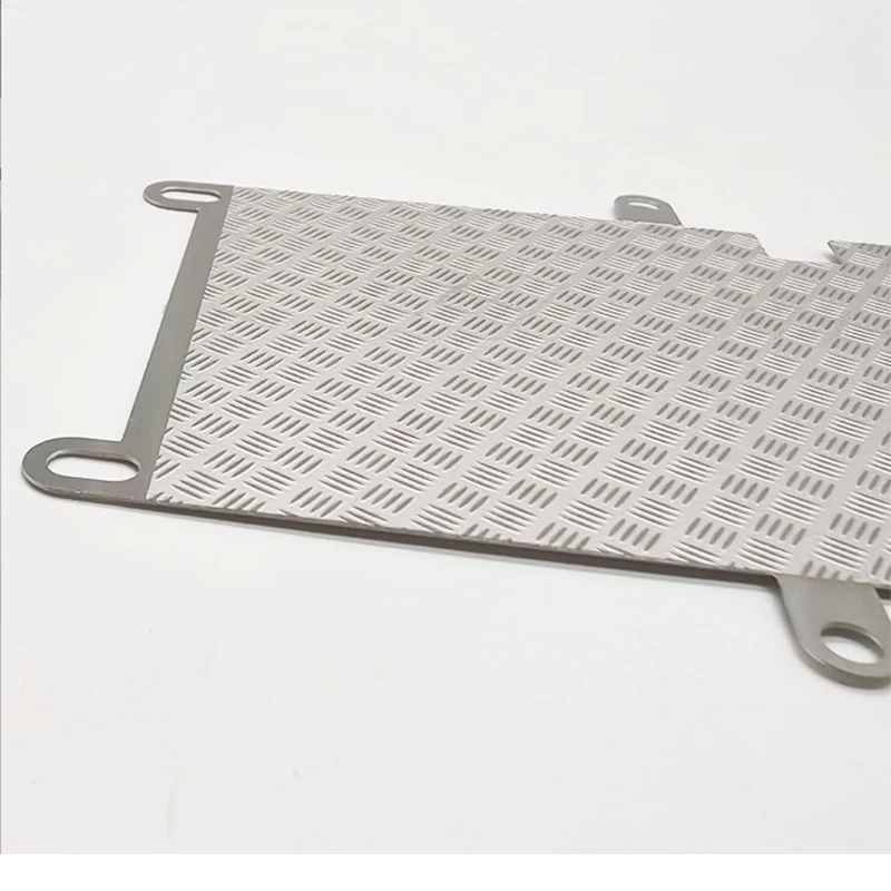 

RC 1/14 Metal Silver Tail Skid Plate for Scania 770S R620 BENZ MAN Truck DIY Parts