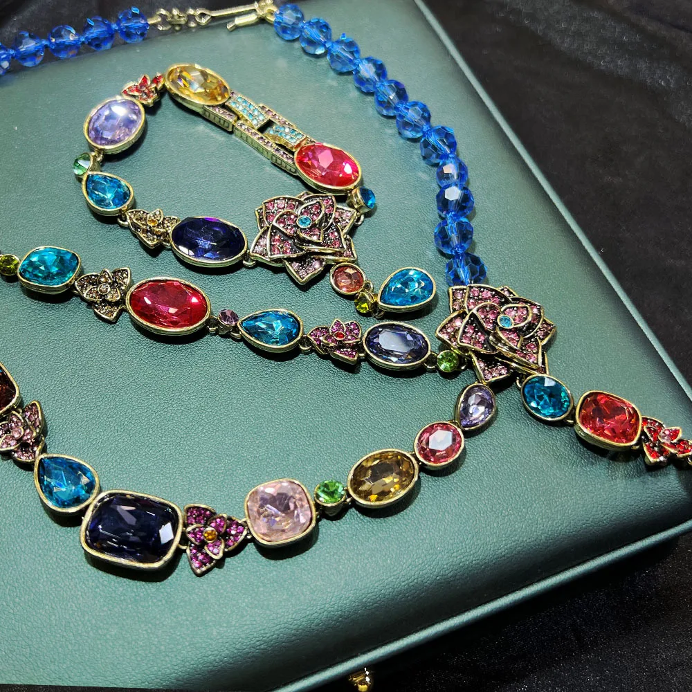 

Haute couture vintage necklace bracelet copper plated real gold colored zircon light luxury high sense medieval marked necklace