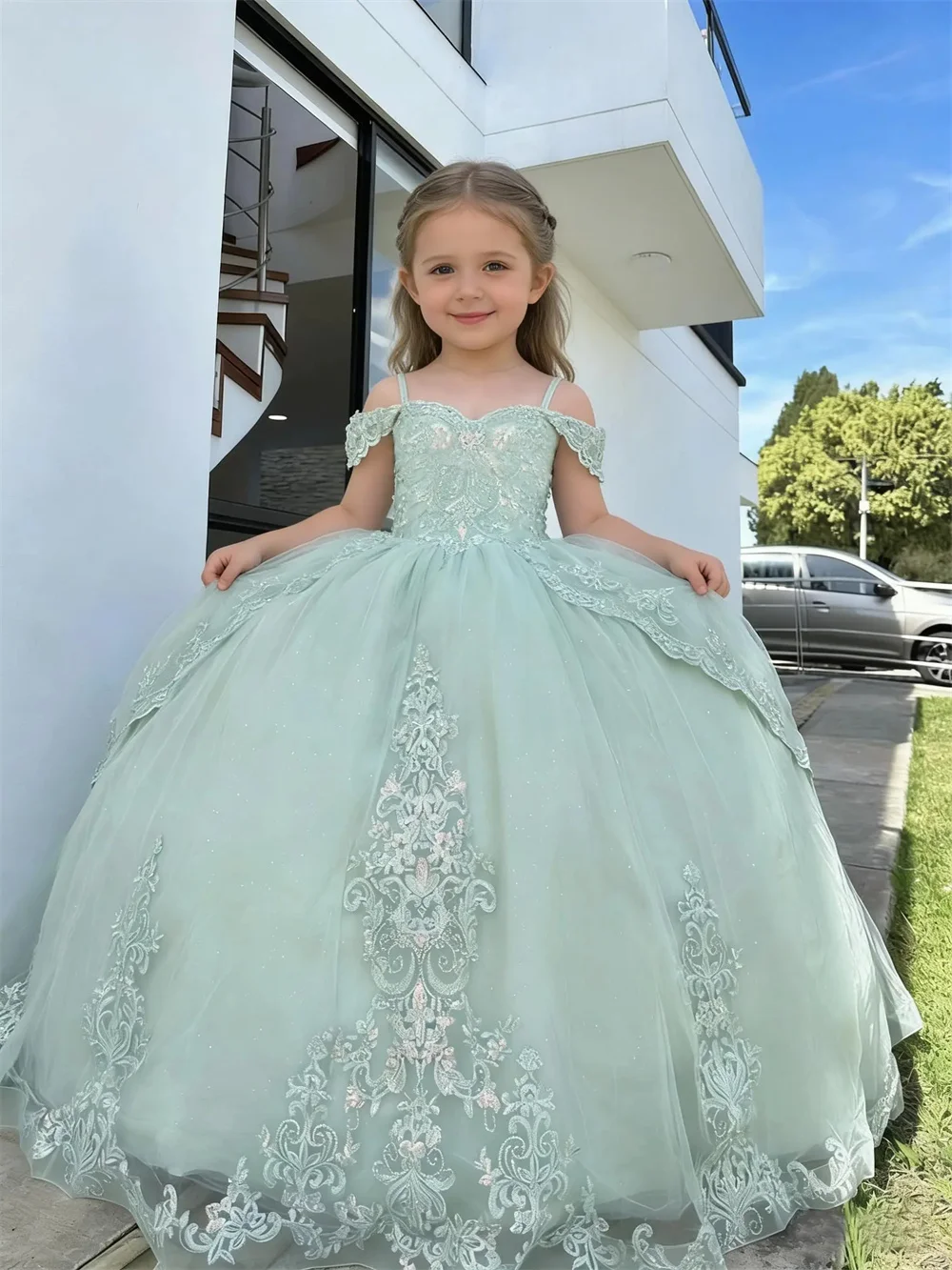 

Girl Wedding Party A Line Flower Girl Dress Off The Shoulder Applique Floor Length Long Ball Customized First Communion Dress
