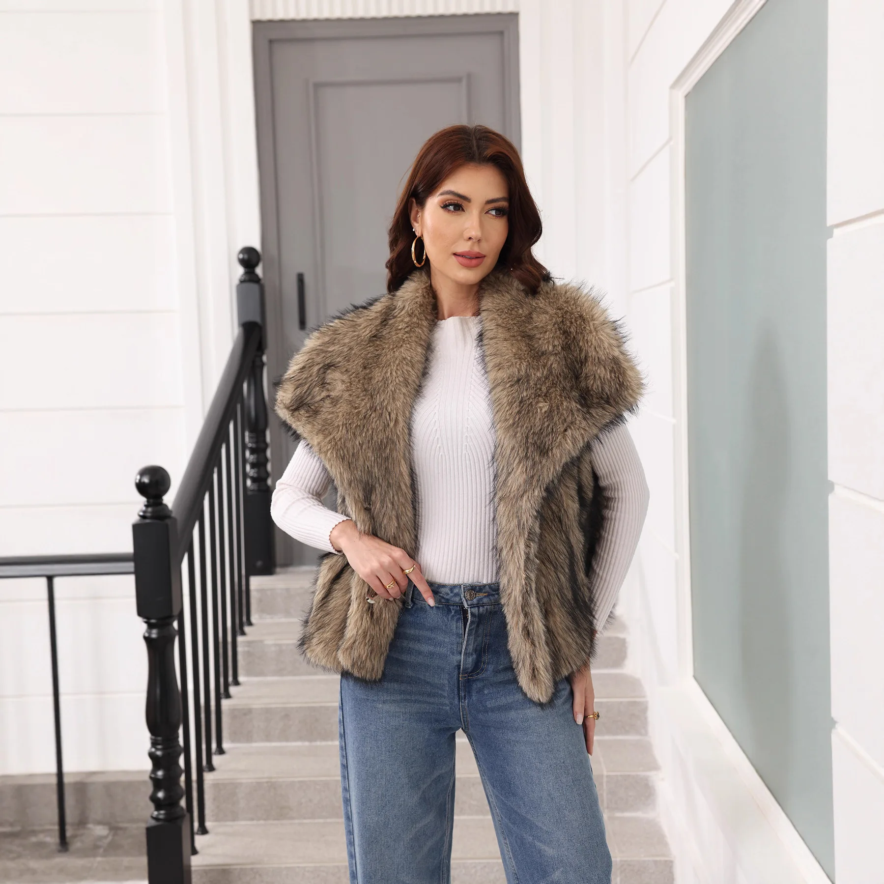 Fashion Faux Fur Vest Coat For Women Turn Down Collar Sleeveless Covered Button Warm Tops Autumn New Tide 2025 New