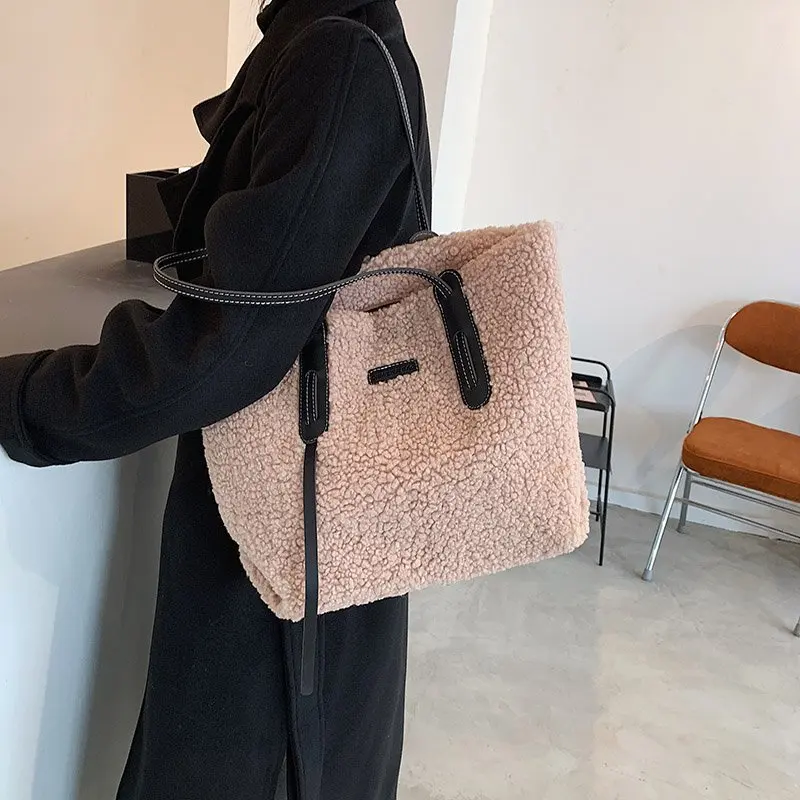 Grand Sac à Main de Styliste en Laine d'Agneau pour Femme, Fourre-Tout de Luxe en Peluche, à la Mode, en Fausse Fourrure, pour l'Hiver