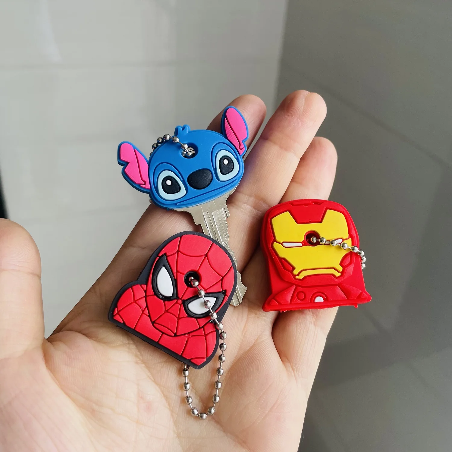 New Avengers Spider Man Captain America Key Cover Silicone Key Chains Women Man Funny Car Key Holder Caps Kids Party Gift