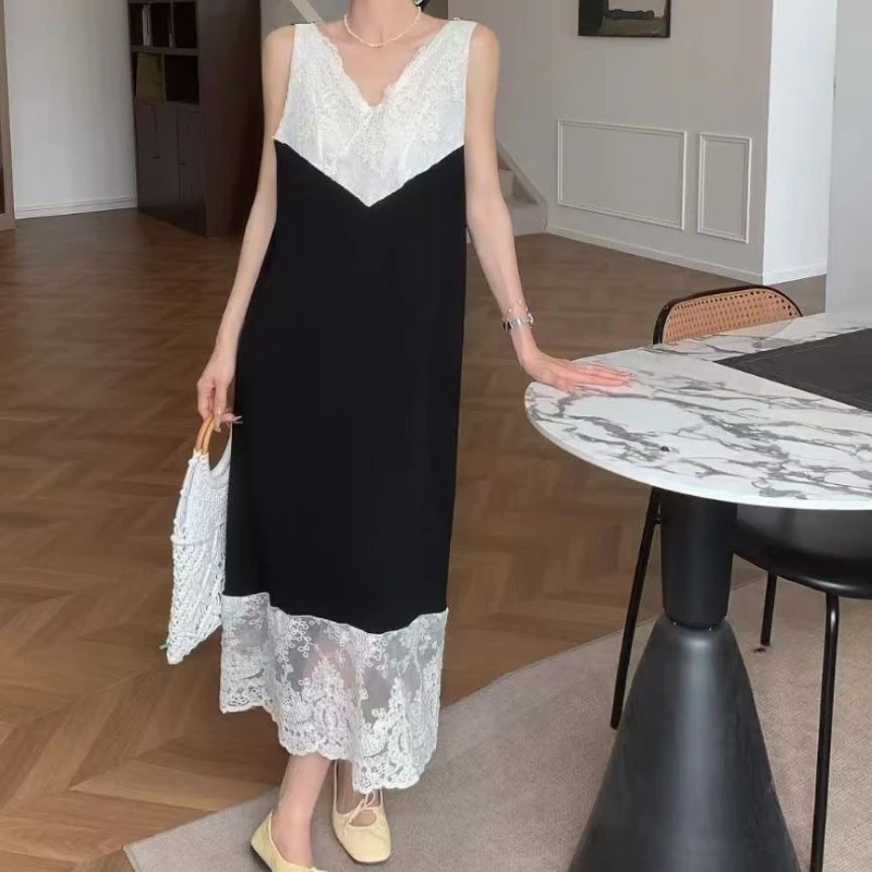 

26 Years Old New Splicing Dress Lace Medium and Long V-neck Slim Sleeveless Dress Commuter