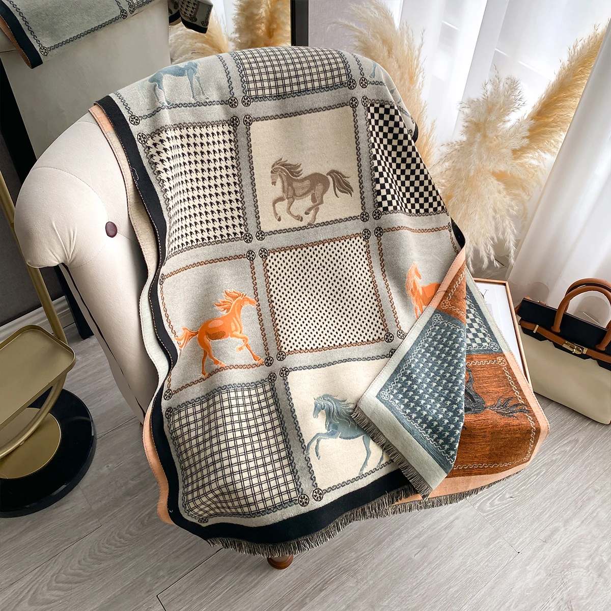 Neue Luxus Marke Zweiseitige Jacquard Schal Kaschmir Weiche Warme Fringe Pashmina Das Pferd Schal Winter Kältebeständig Winddicht Decke – Detail 4