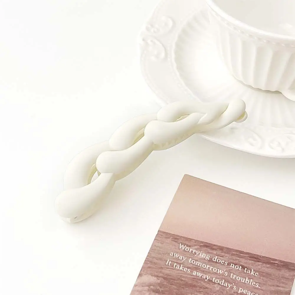 

Fashion Cross Plastic Banana Clip Frosted 10.5cm Hair Twist Hair Pin Barrettes Hair Claw Matte Hair Clip Crab Daily