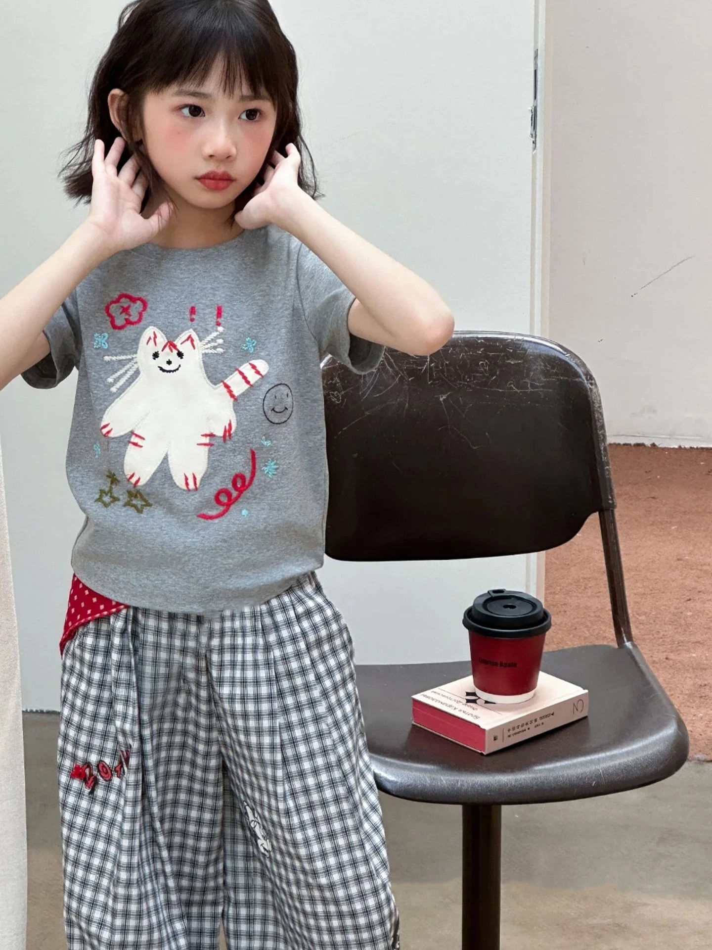 

Girls Short Sleeve T-Shirt Children's Summer Clothes 2026 New Casual Print Top Thin Clothes Trendy Grey Medium And Large Chil...