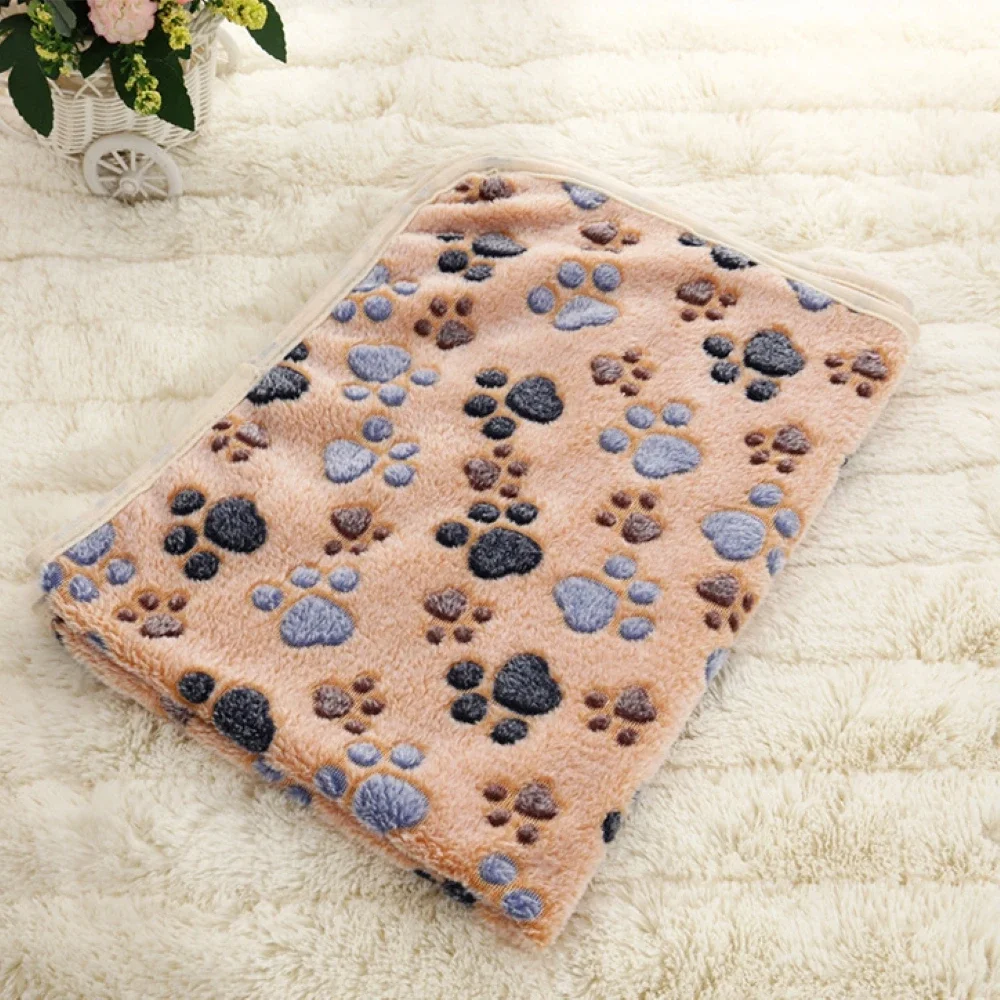 Cute dog paw pattern pet blanket skin friendly fluffy warm pad dog and cat universal sleep blanket