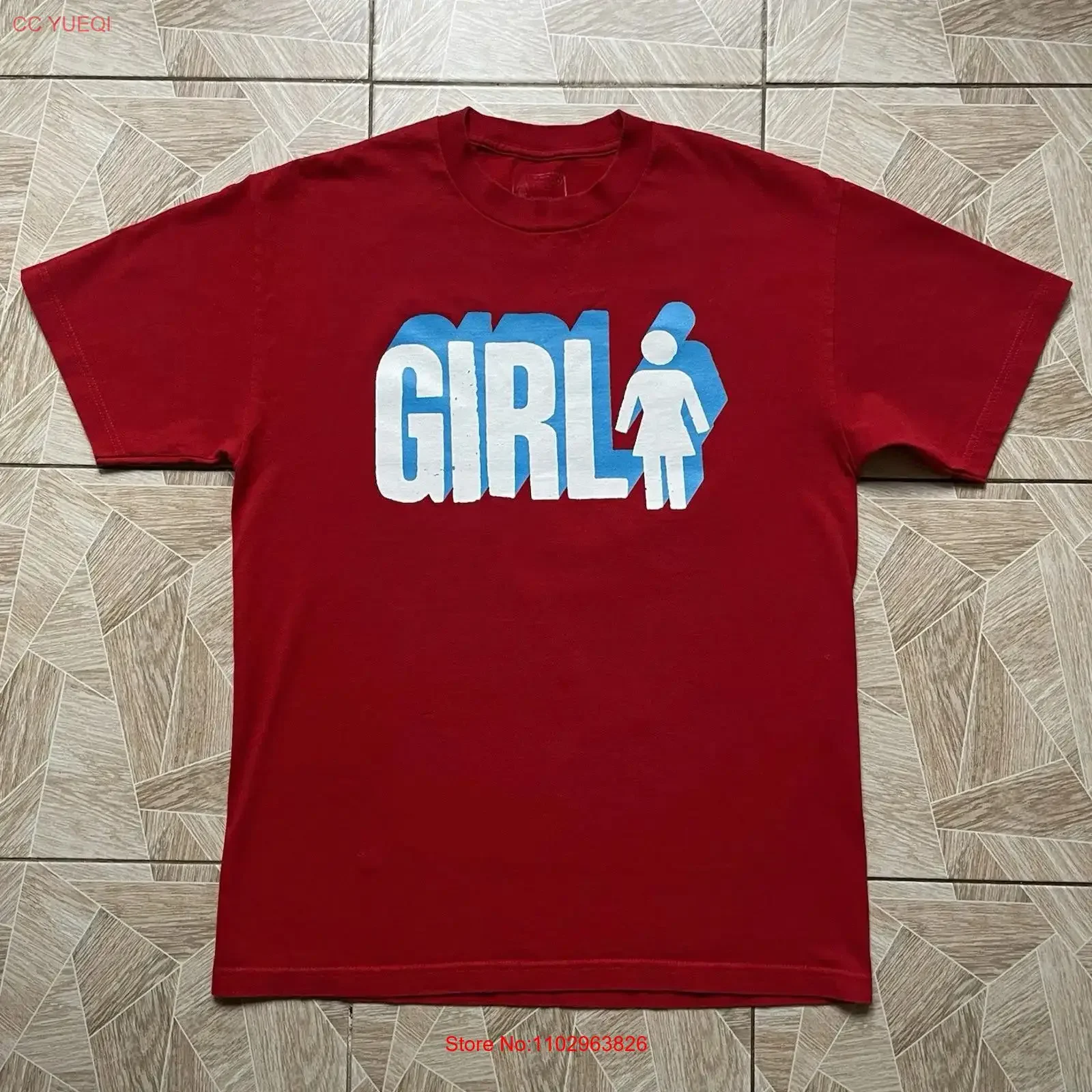 T-shirt Rare Girl Skateboards Rouge Grand Logo Shadow Fabriqué aux États-Unis Vintage Années 2000 Skate L Vintage Délavé Streetwear Extensible