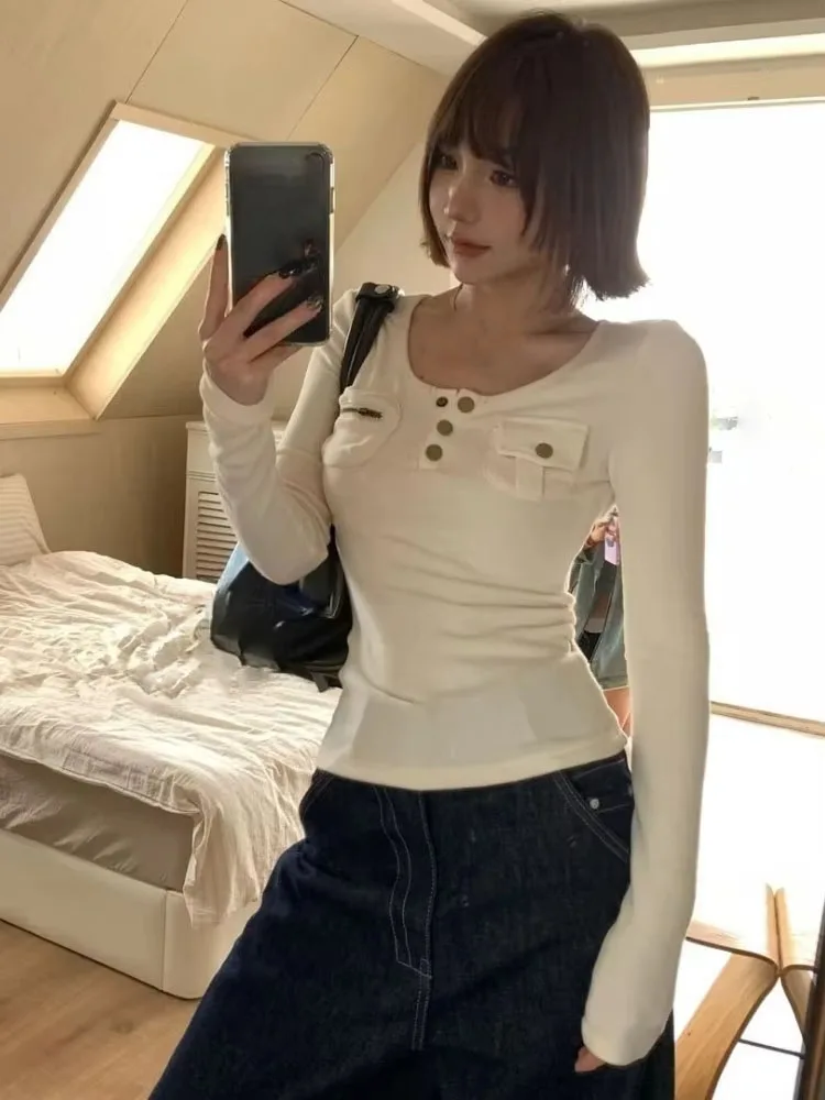 

Y2k Эстетическая винтажная однотонная футболка с квадратным воротником, осень 2023, облегающие повседневные футболки с карманами, женские топы на пуговицах в стиле Харадзюку в стиле гранж