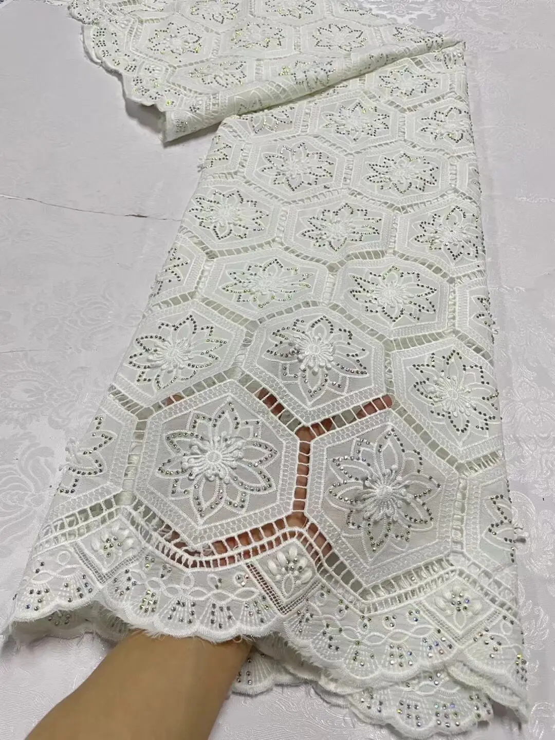 

African Lace fabric Guipure Cord Lace with Sequins 2024 High Quality Nigerian Water Soluble Lace for Women Wedding Dress